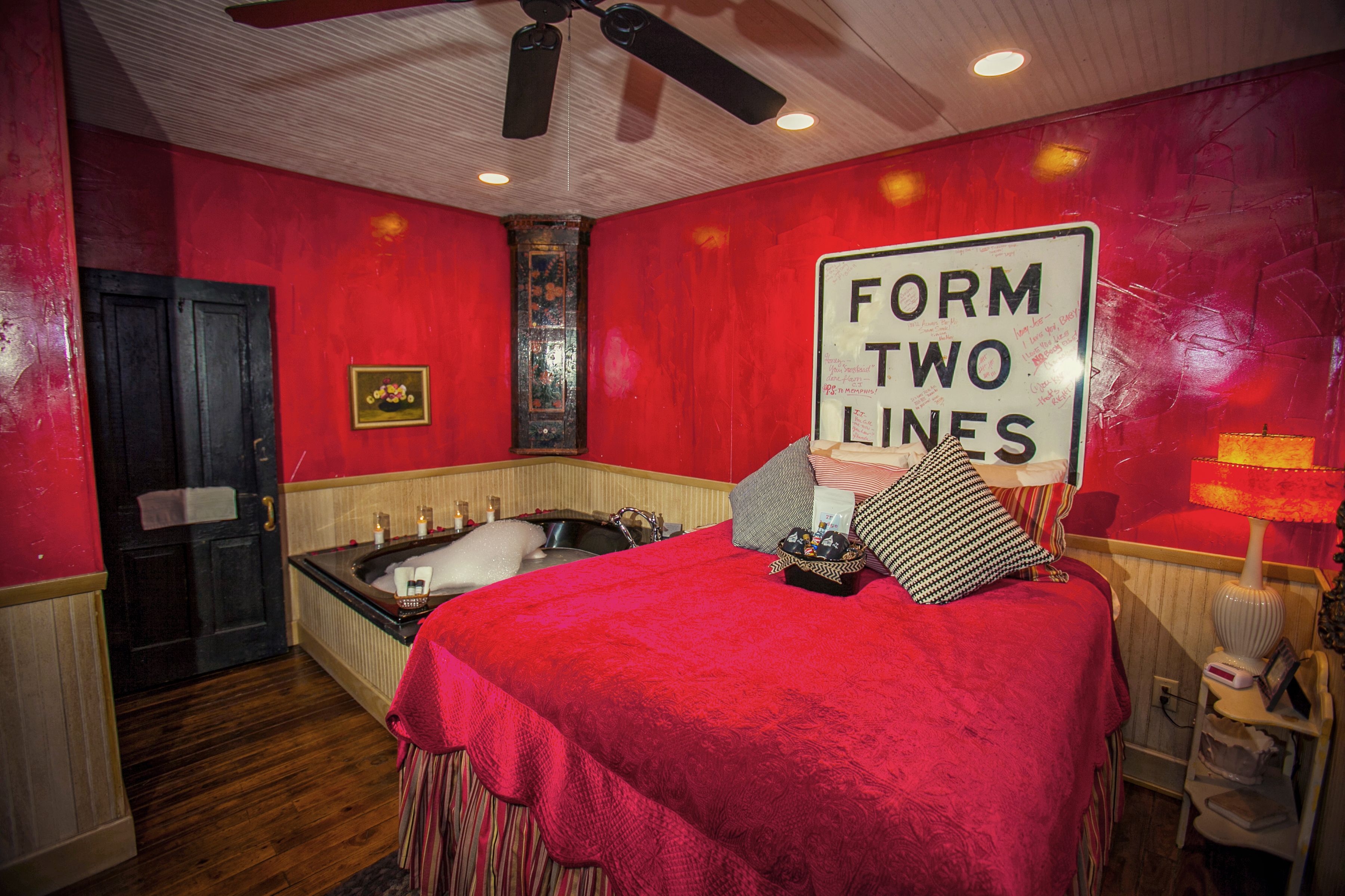 Classic Cabin, 1 Queen Bed, Jetted Tub (Sugar Shack) | Private spa tub