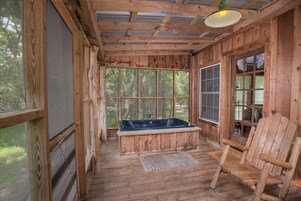 Classic Cabin, 1 Queen Bed, Jetted Tub (Hill County Lodge) | Terrace/patio
