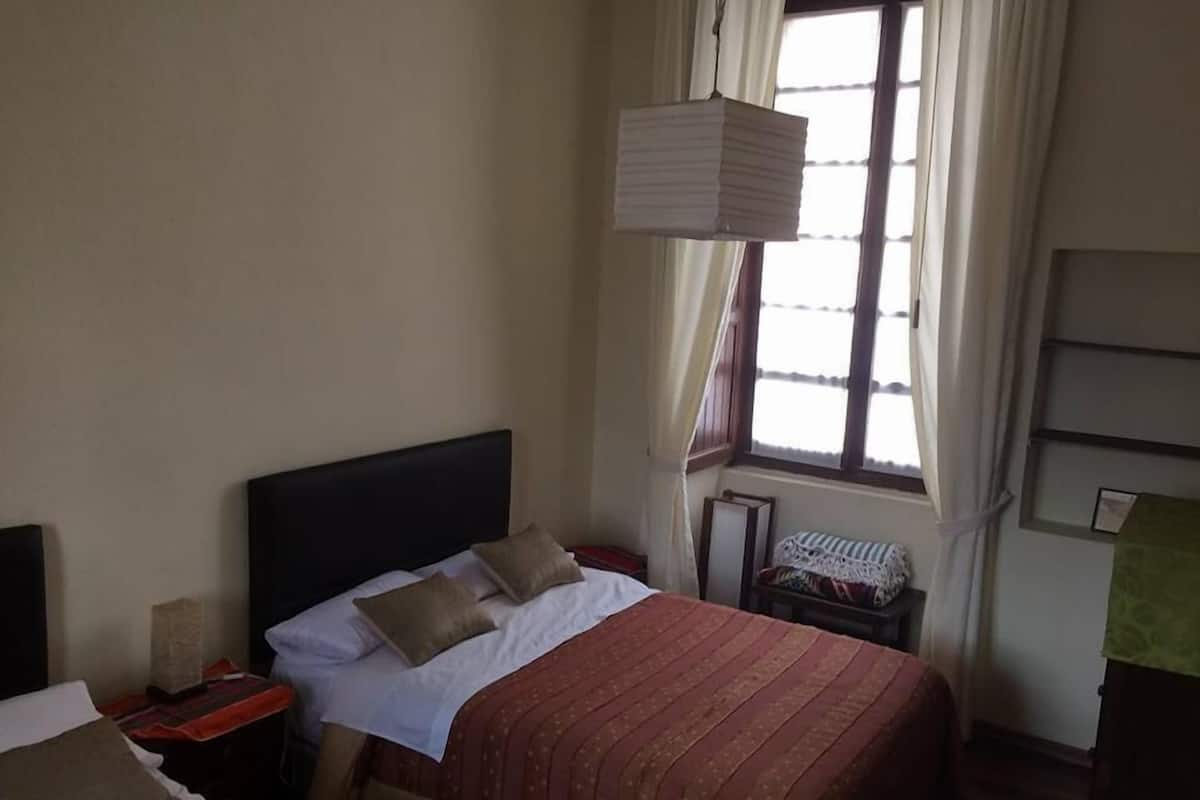 2 bedrooms, premium bedding, laptop workspace, free WiFi