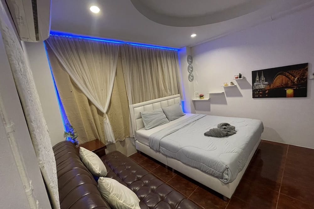 Nuttasit Apartment