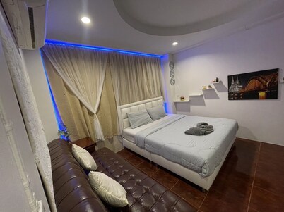 纳塔斯特公寓酒店