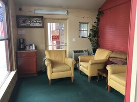 Sala de estar en el lobby