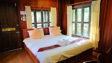 Rollaway beds, free WiFi