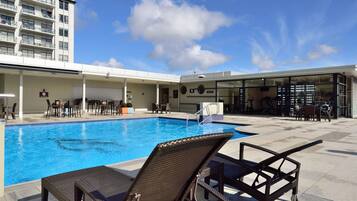 Indoor pool, outdoor pool