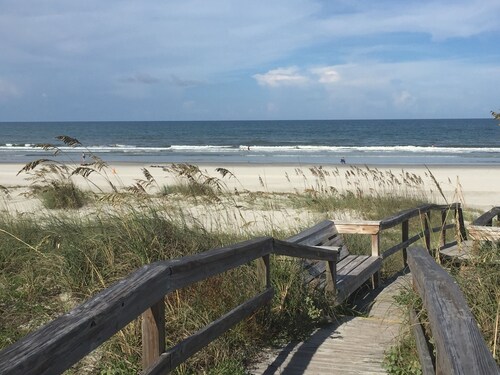 Ocean View Beach Escape - Creston House  2 Bdrm 2 Bath Condo - St Augustine 