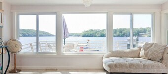 Social Distancing Haven on Oxoboxo Lake.  Direct Lakefront