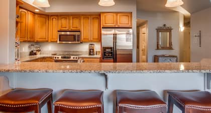River's Echo Downtown Leavenworth Condo loma-asunnot, Mountain View for 6