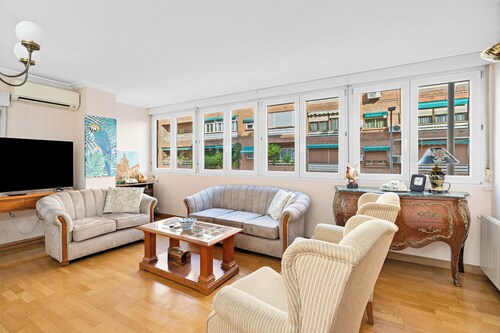 ILMASTOINTI, PORTERI, KULMA, KESKUS, WIFI, WIDE VARUSTETTU KAIKKI