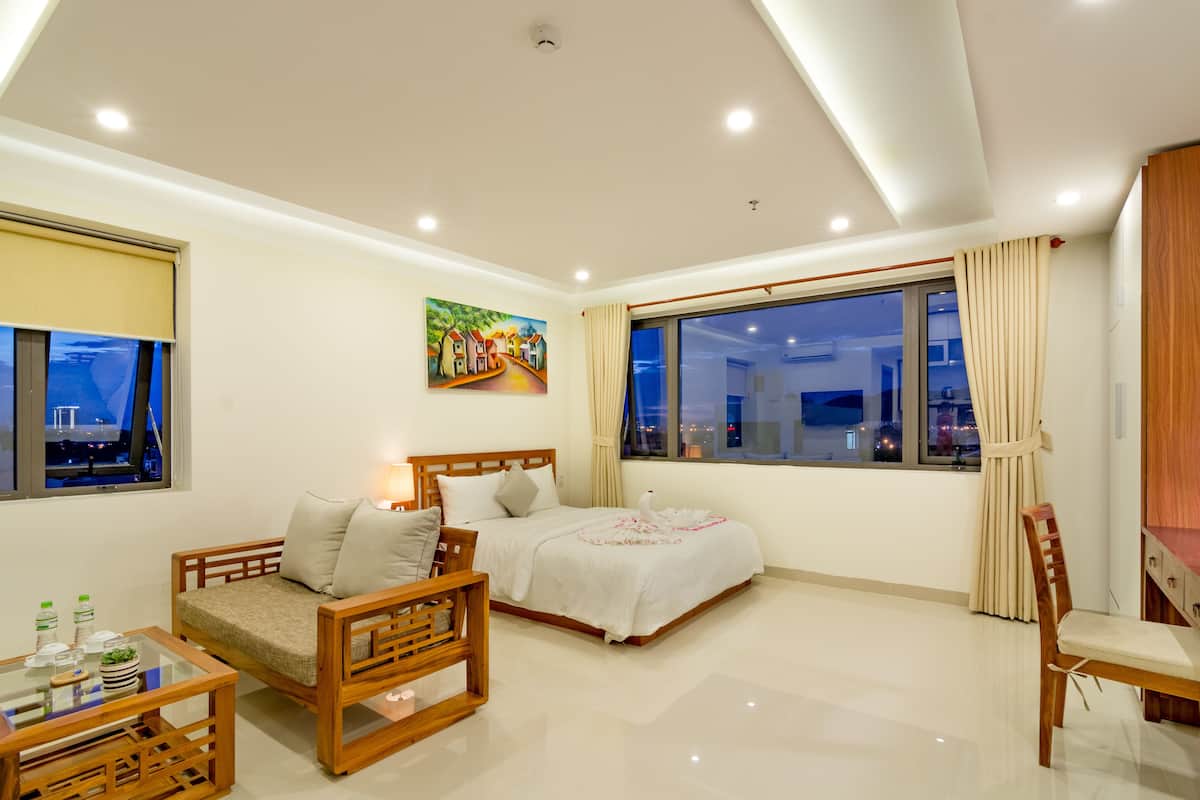 Panoramic Studio, City View