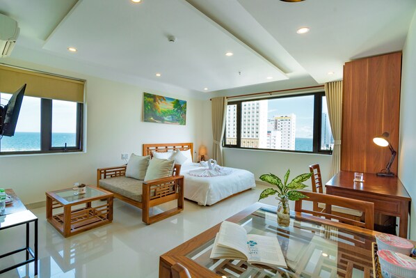 Panoramic Double Room, City View - Salamander Hotel and Apartment (Da Nang)