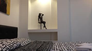 Minibar, in-room safe, desk, free WiFi