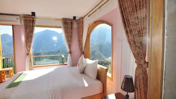 Deluxe Double Room, 1 Queen Bed, Mountain View | 1 bedroom, premium bedding, minibar, in-room safe