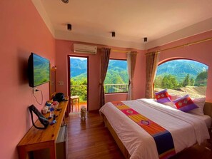 Ropa de cama de alta calidad y minibar 