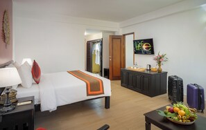 Classic Room, Pool View | Sábanas de algodón egipcio, ropa de cama de alta calidad y edredón