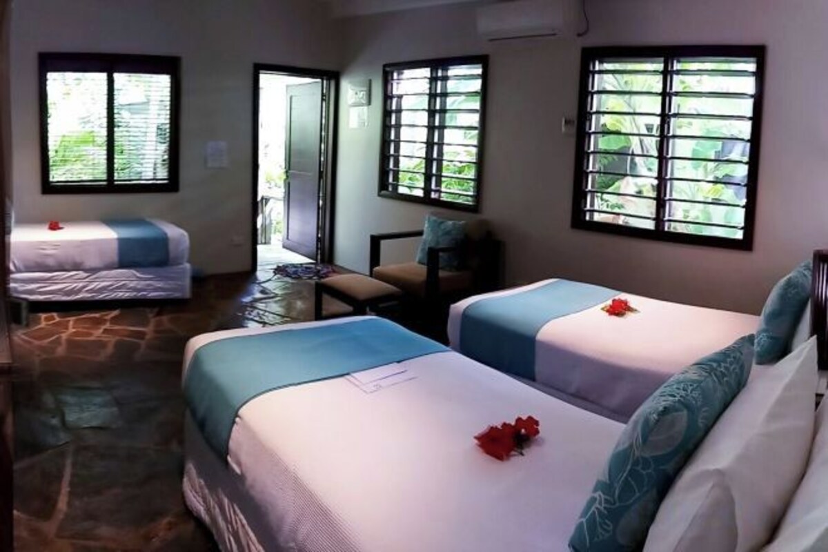 Garden Bungalow