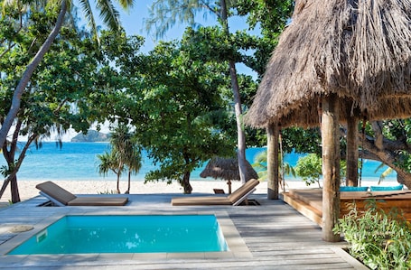 3 piscinas al aire libre