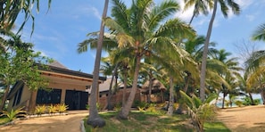 Deluxe Villa, 1 Bedroom, Beachfront
