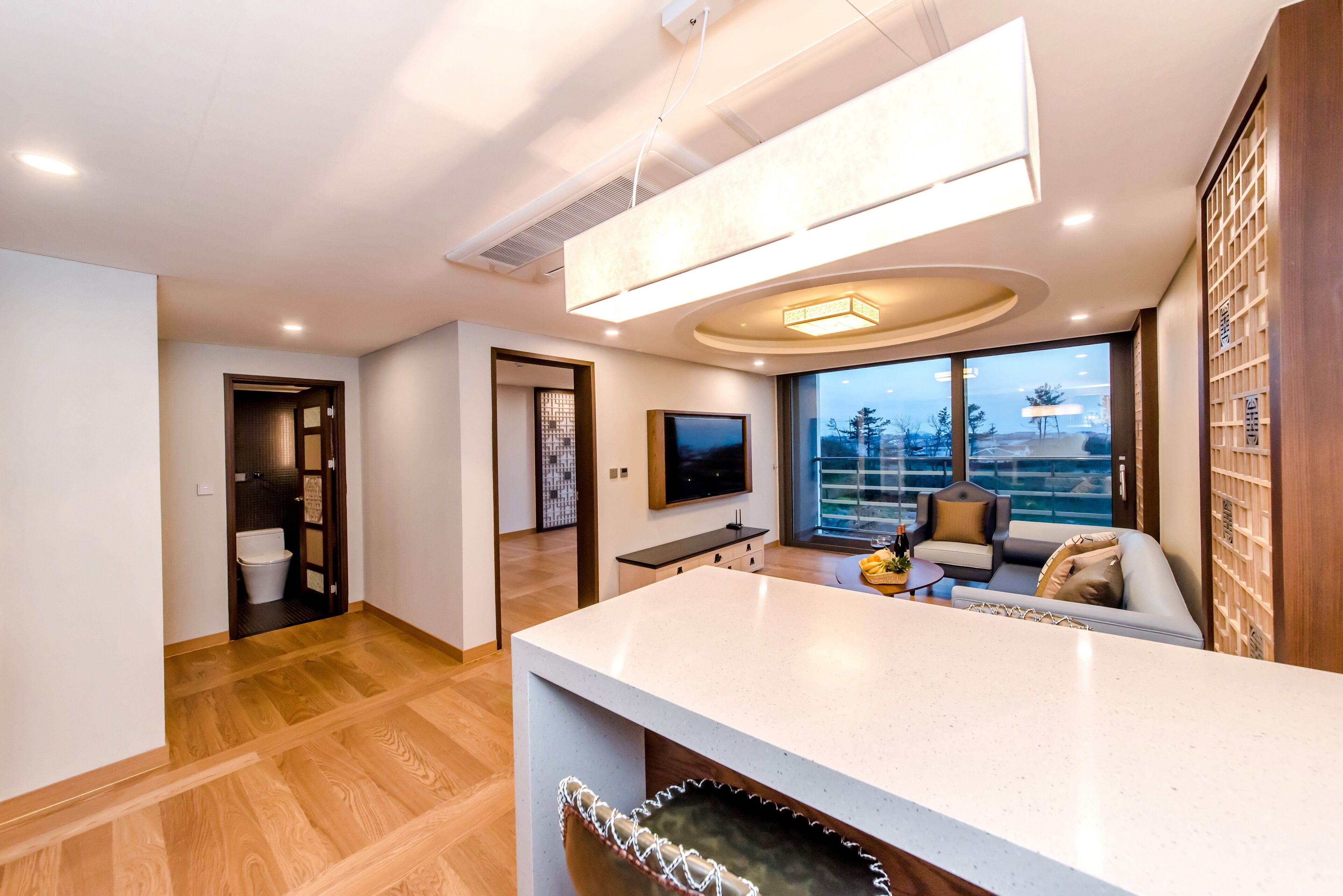 family suite twin, side ocean view | private kitchen | full-sized fridge, microwave, electric kettle