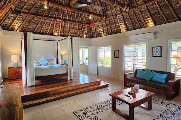 Premium Villa (Palms Villa) | Kaliteli yatak takımı, odada kasa, ücretsiz kablosuz İnternet