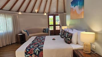 Family Double Room | Premium bedding, in-room safe, free WiFi, bed sheets