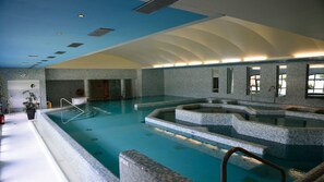 Pool - Charming house in prestigious estate **** (Fayence)