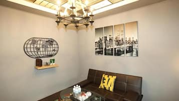 Quarto quádruplo superior, sacada | Edredons de pluma, cortinas blackout, quartos à prova de som