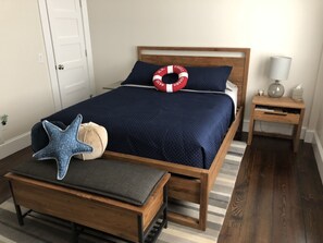 2 室のベッドルーム、アイロン / アイロン台、WiFi (無料)、ベッドシーツ