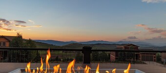 Granby Ranch 5 BR Premier Hjem med Ski-In Ski-Out, Private Hot Tub og Spillerom.