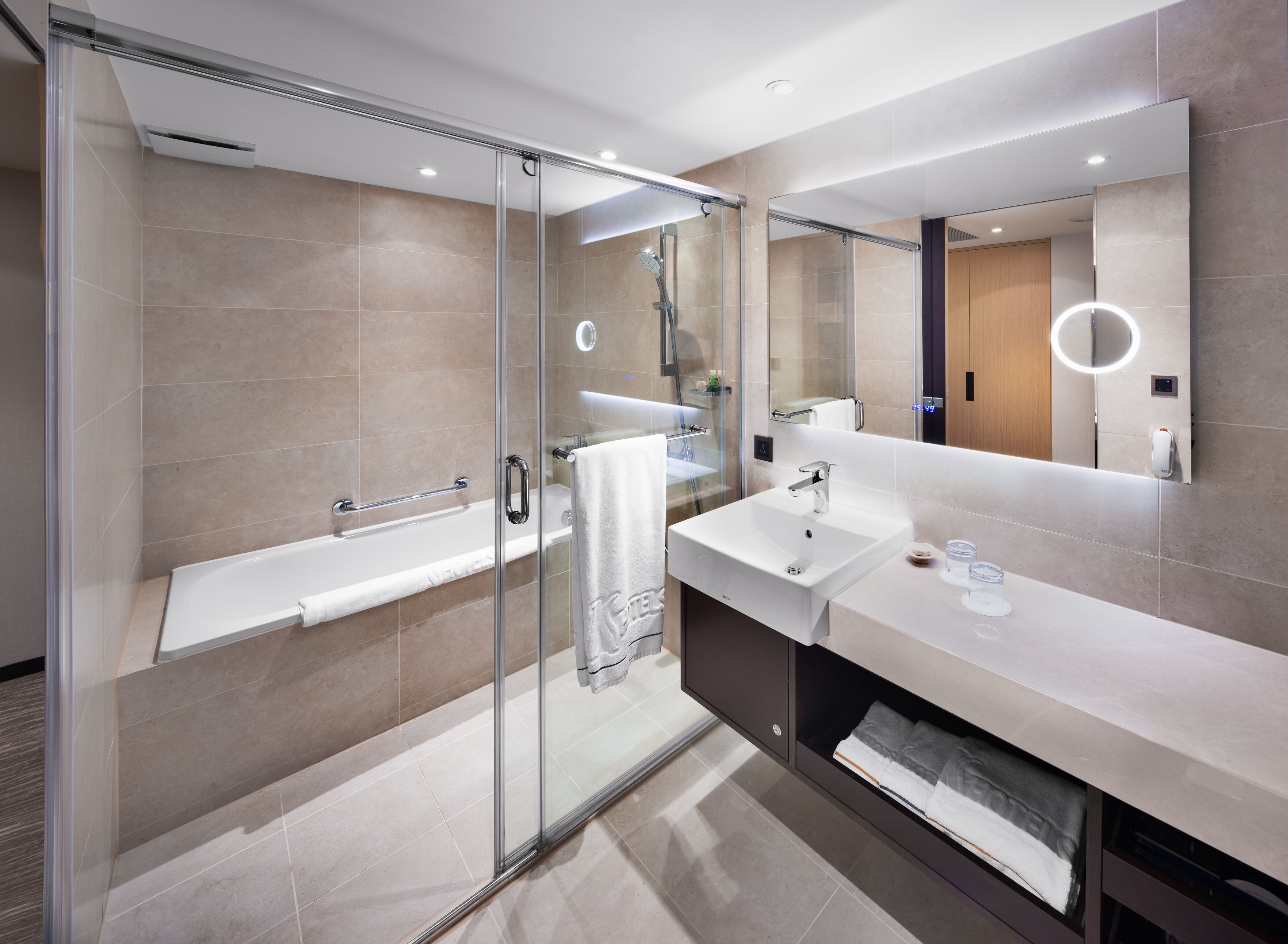 business twin room | premium bedding, down duvets, minibar, in-room safe