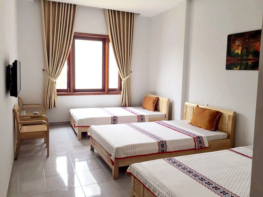 Escritorio, sistema de insonorización, wifi gratis