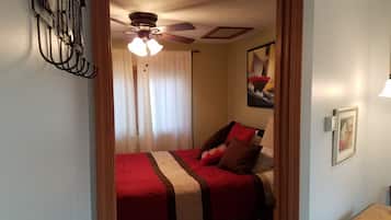 1 bedroom, WiFi (free), bed sheets