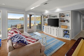 Smart TV, fireplace, video games, DVD player