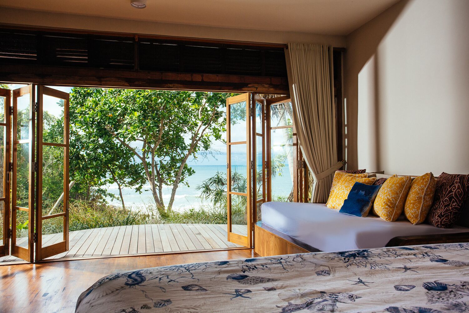 5 bedrooms, in-room safe, travel crib, WiFi