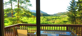 PIKES PEAK RETREAT PANORAMIC MOUNTAIN AND LAKE VIEWS, PIKES NATIONAL FOREST 