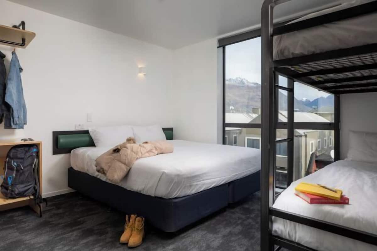 Wifi gratis y ropa de cama