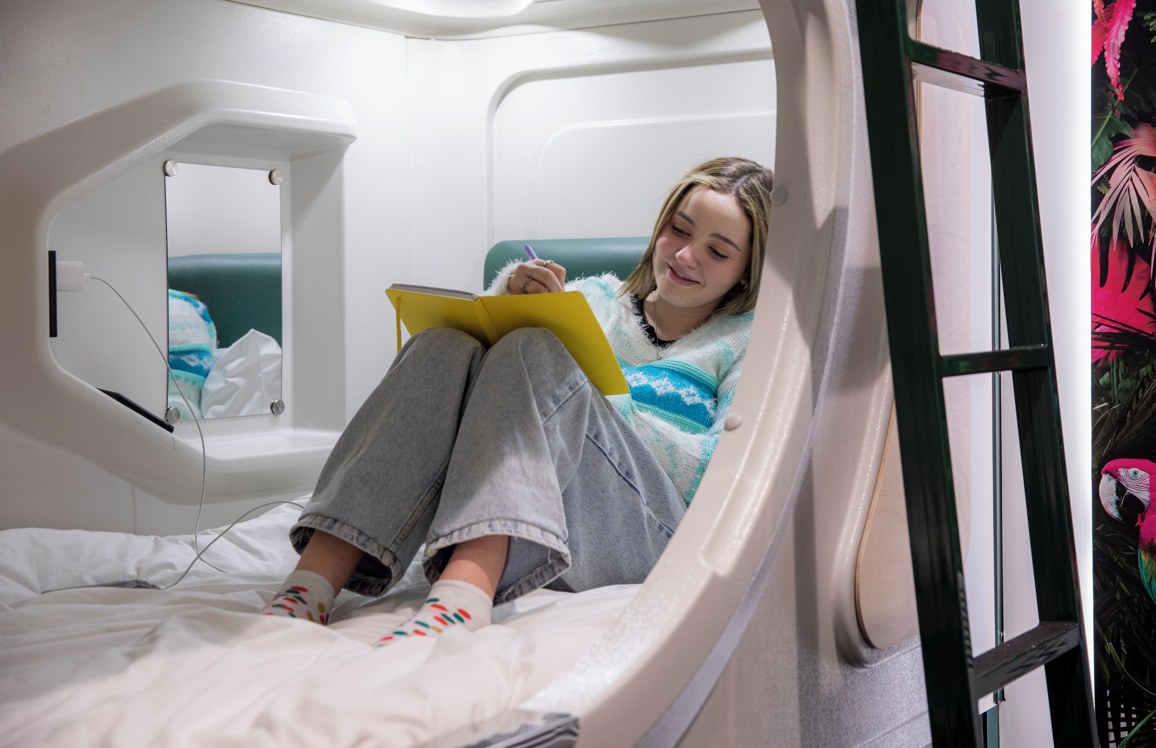 免费 WiFi、床单