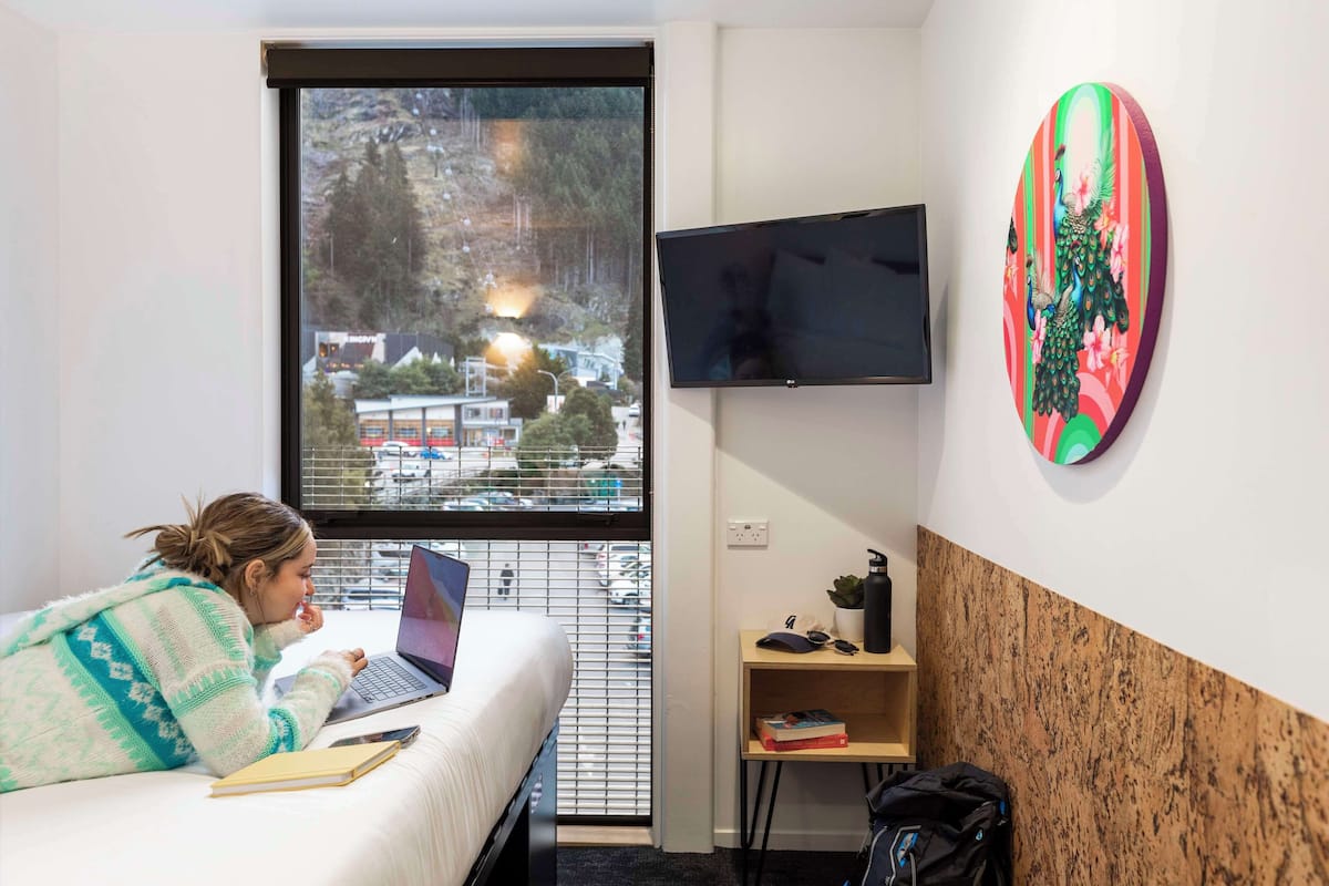 Wifi gratis y ropa de cama