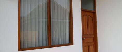 Perincian bahagian luar
