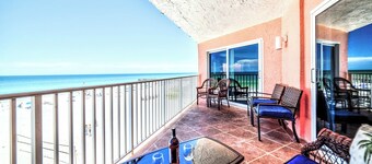 Beachside Gulf front 3BR,2BA condo in Indian Shores, FL Spectacular Sunsets!