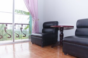 豪華客房, 露台 | 客房設施服務