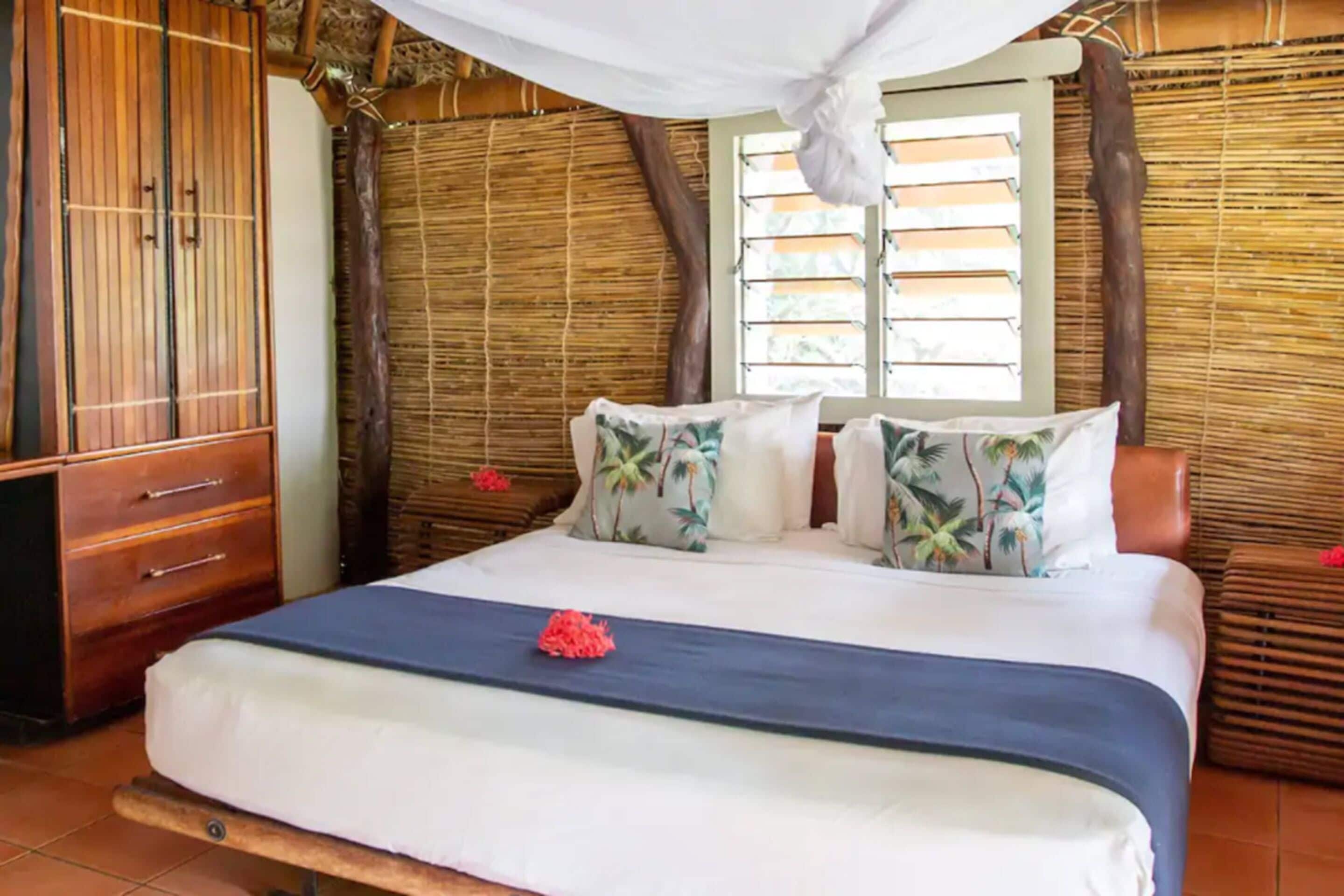 premium garden bure | 1 bedroom, in-room safe, bed sheets