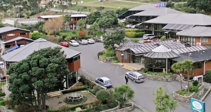 Aotea Lodge