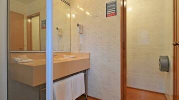 Free toiletries, towels