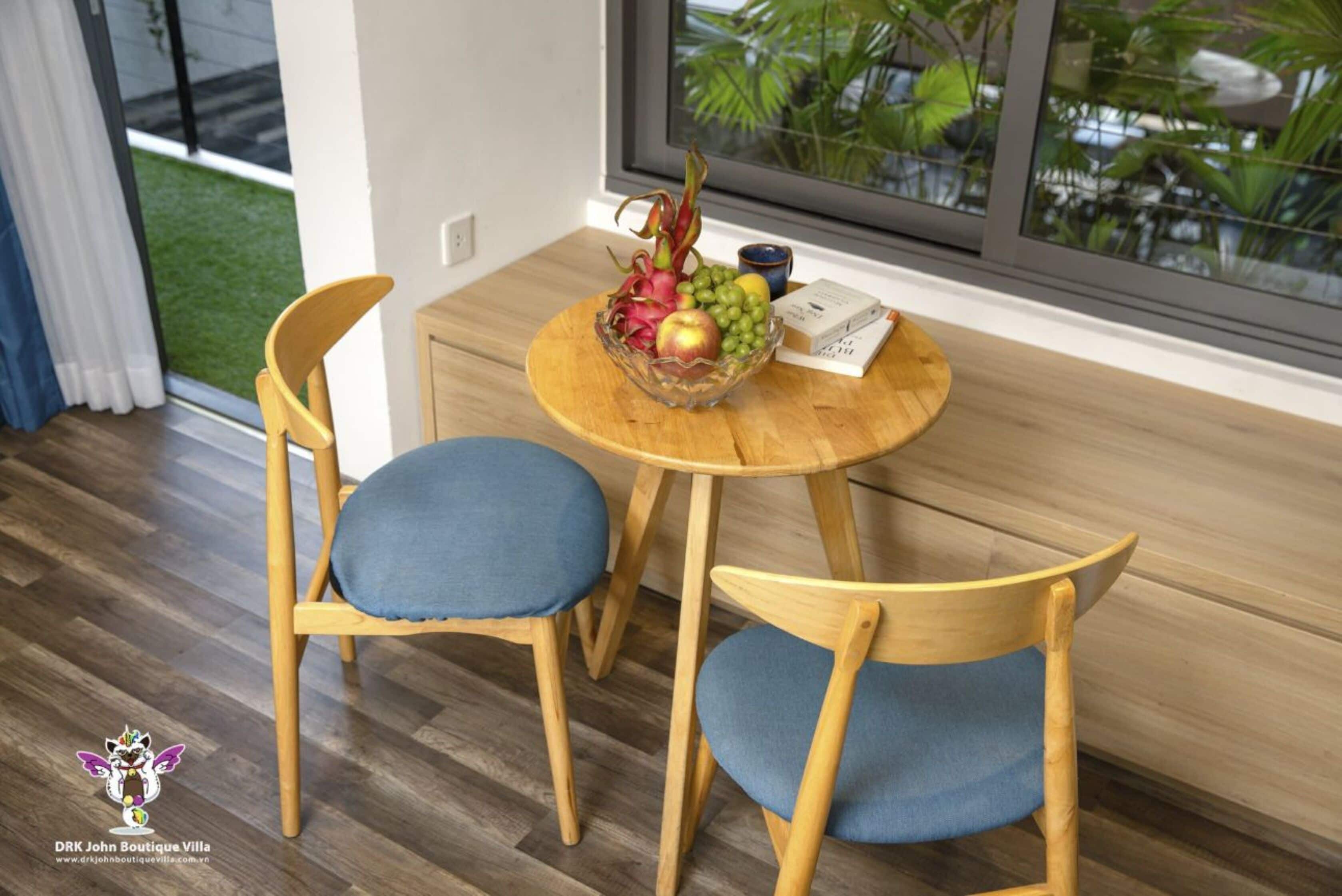 family studio | view from room