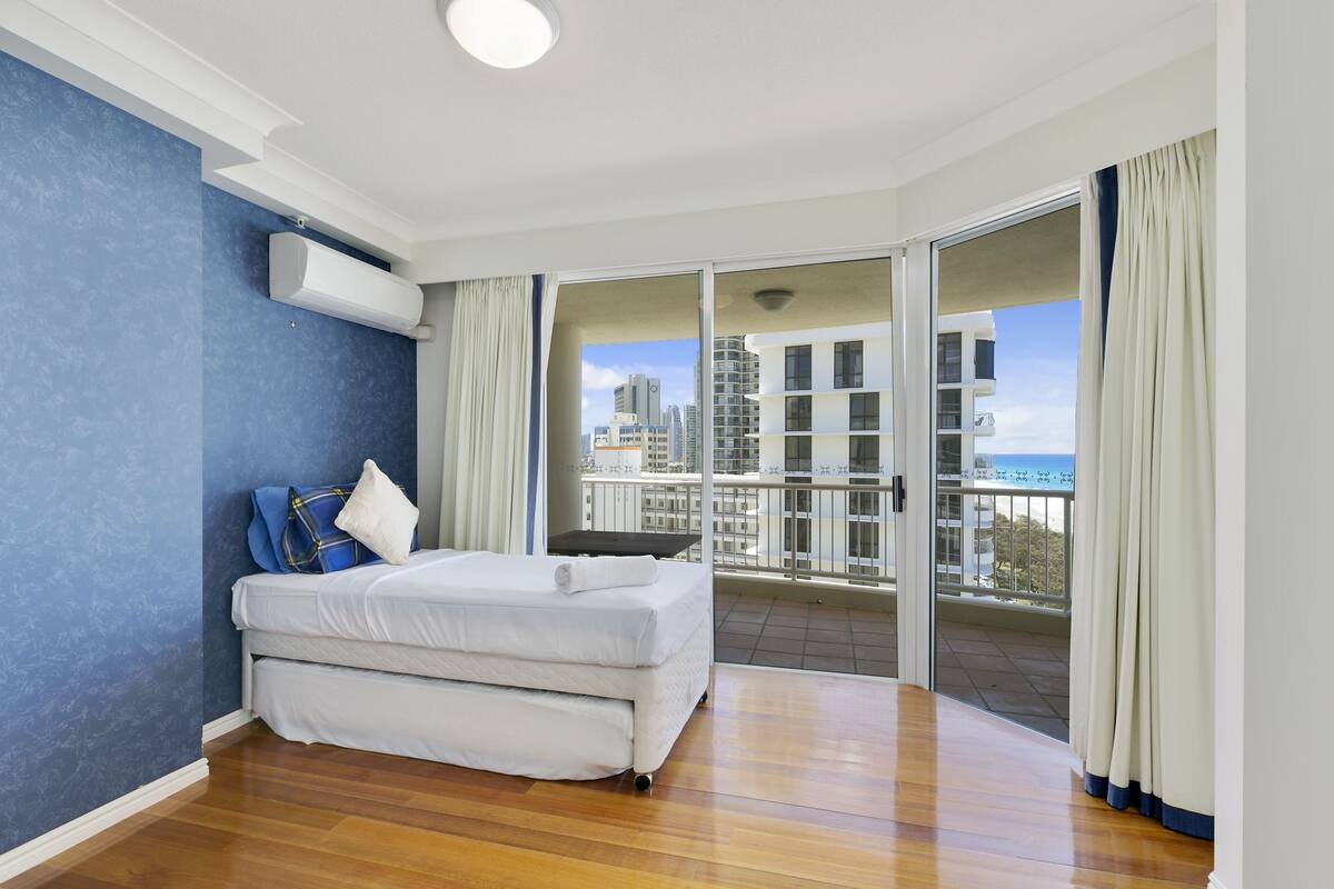 Luxury Apartment, 3 Bedrooms, 2 Bathrooms, Ocean View (Apartment 322)