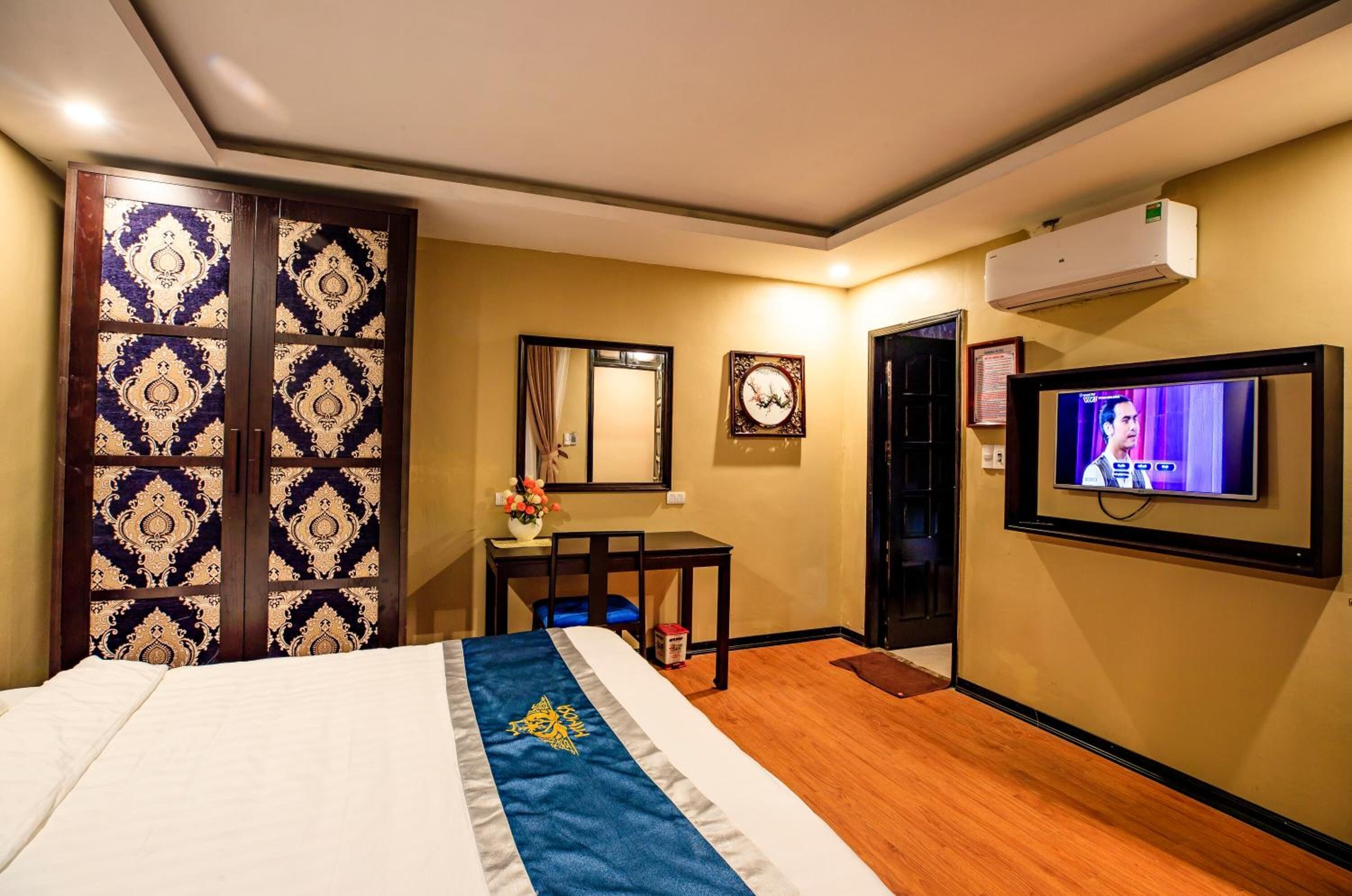 Bàn, truy cập Internet không dây miễn phí 