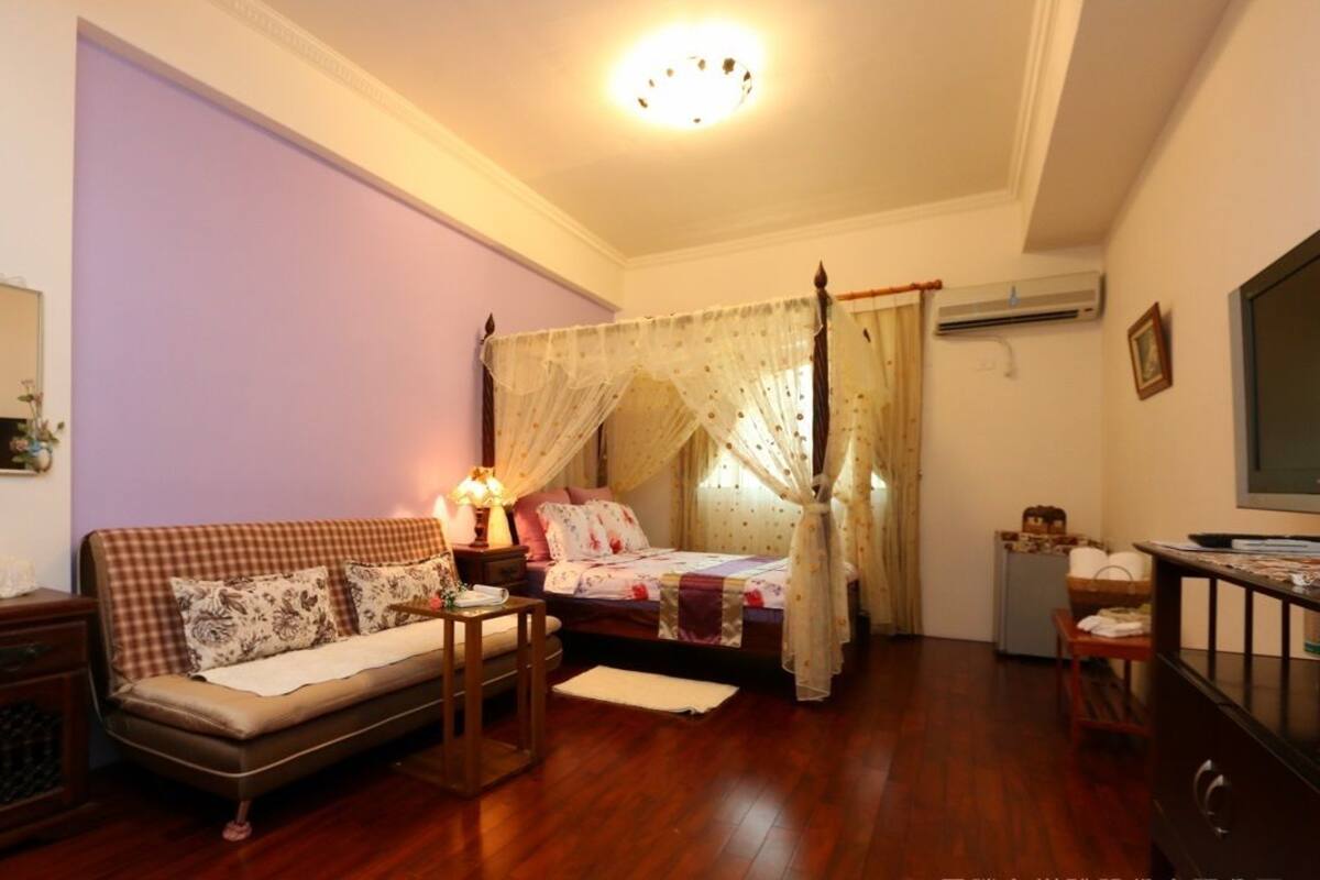 Premium bedding, individually decorated, individually furnished