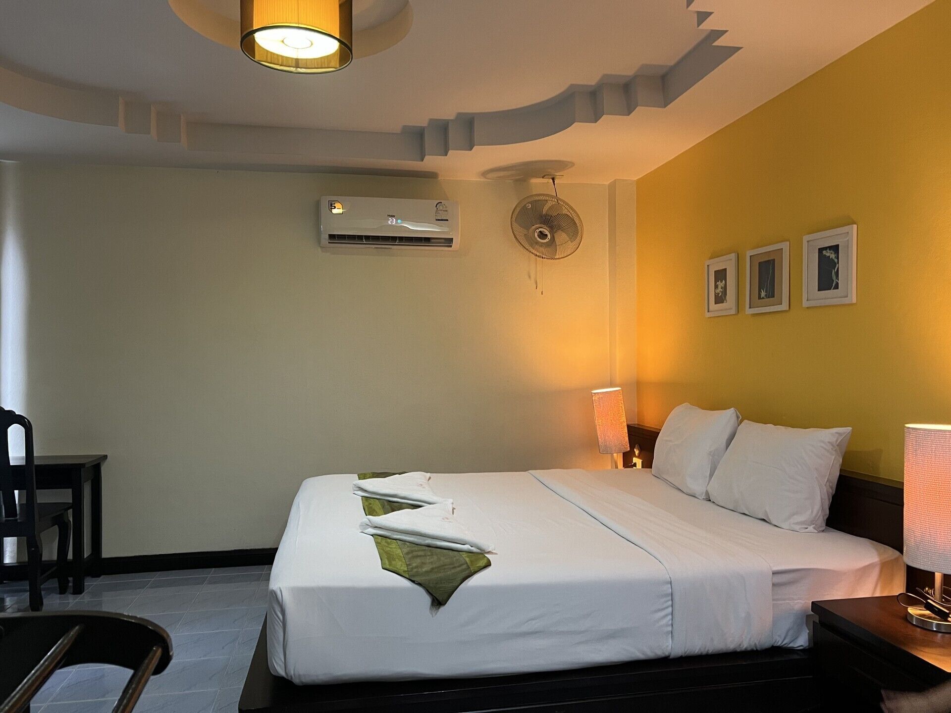 standard room | blackout curtains, free wifi