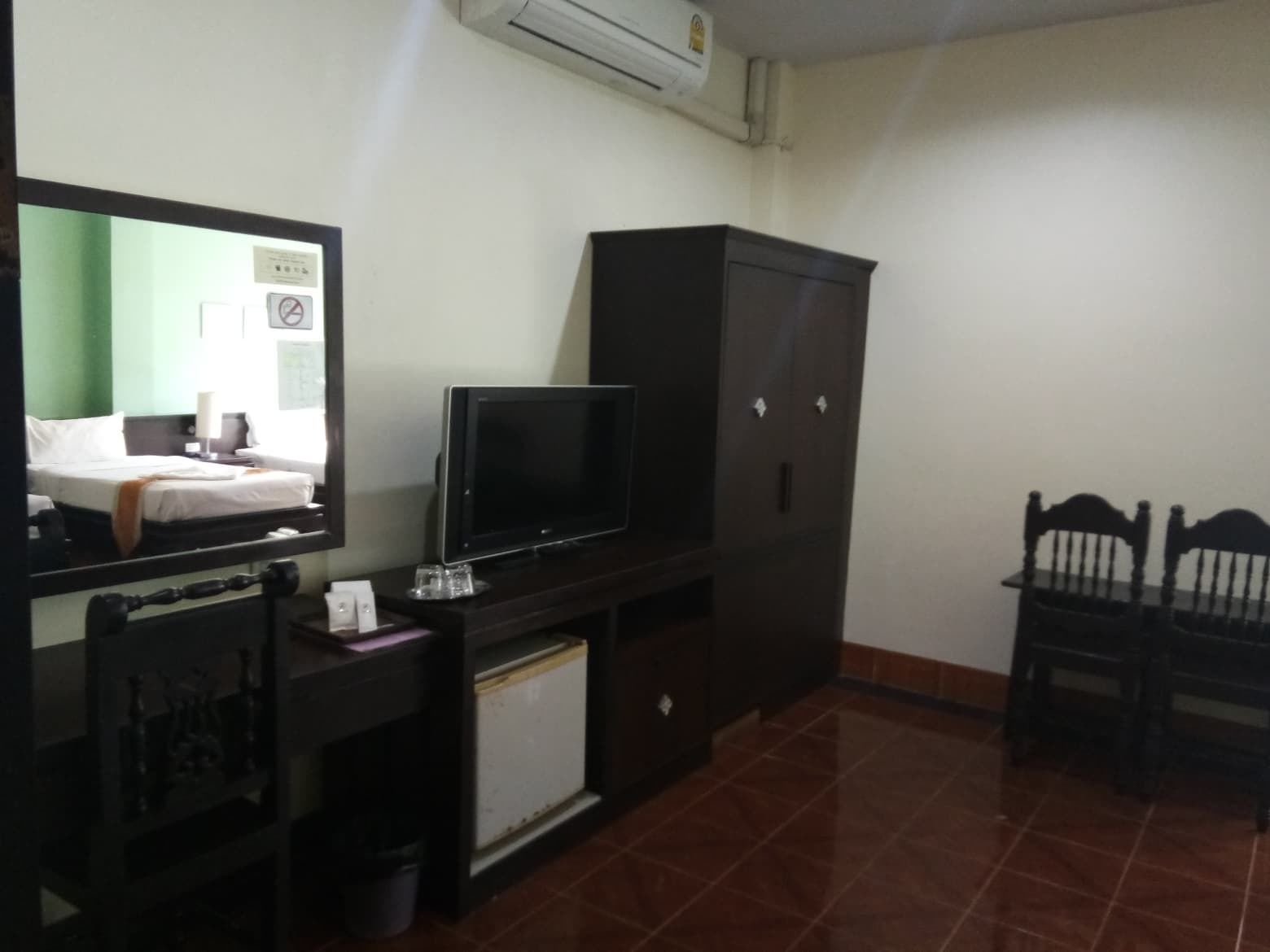 family room | blackout curtains, free wifi