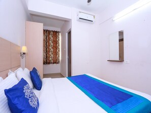 Dobbelt- eller tomannsrom – standard, privat bad | Wi-fi (inkludert)